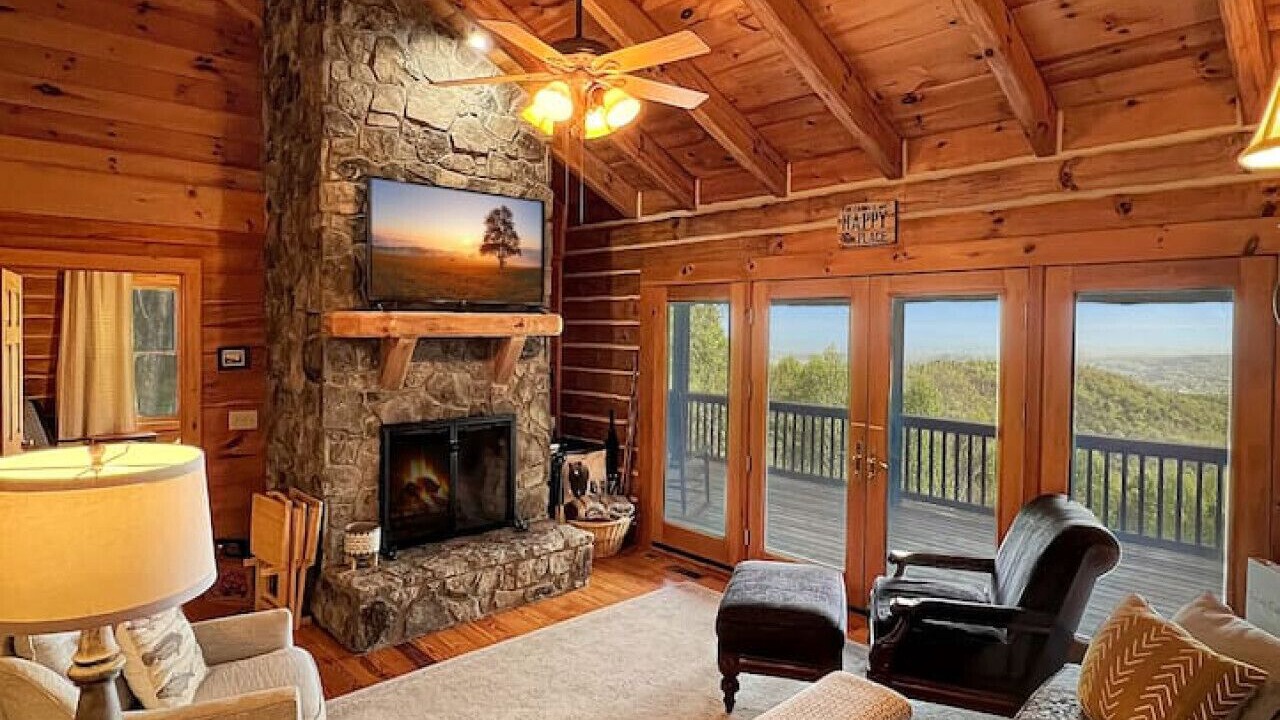 Photo of Livingroom in Hays