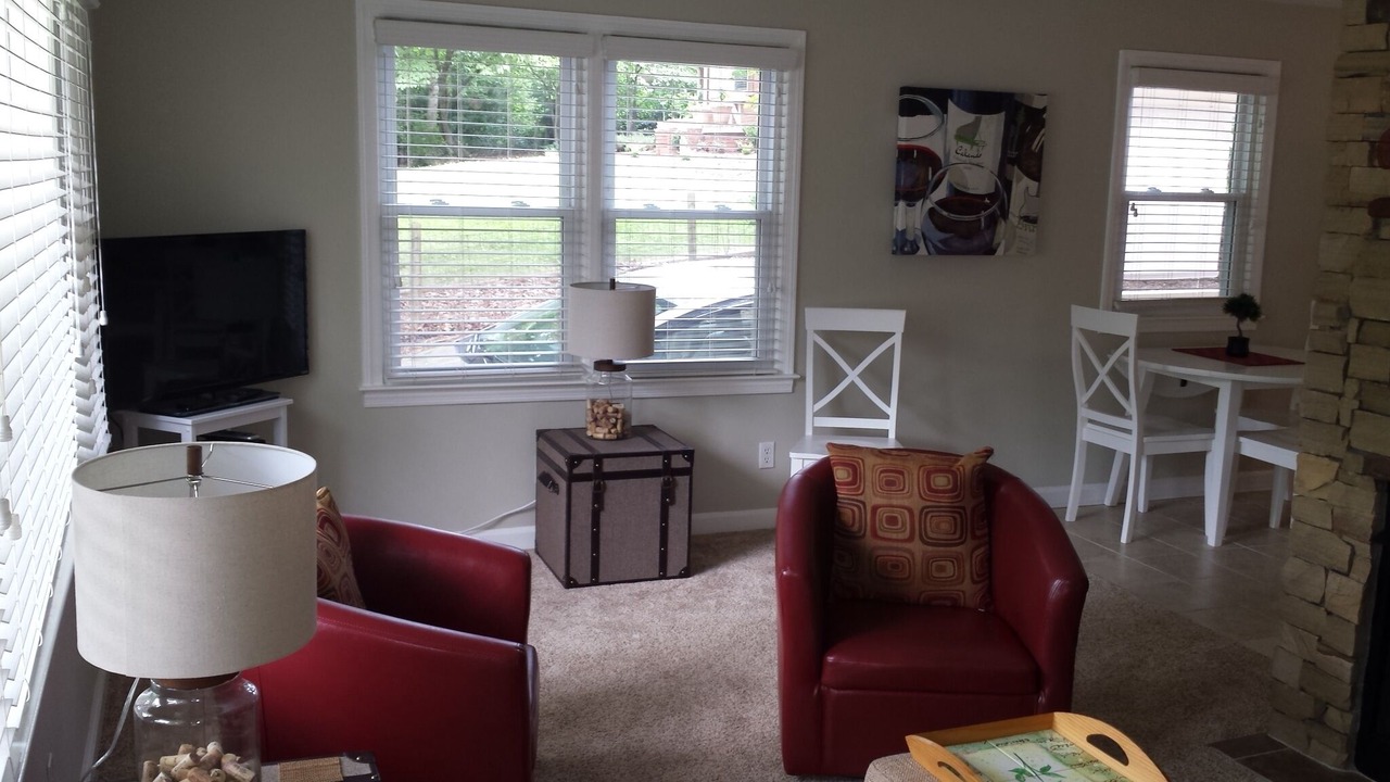 Photo of Livingroom in Royal Pines