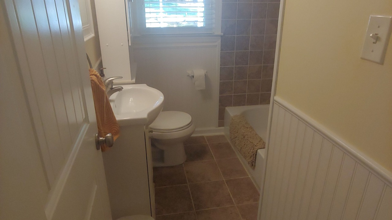 Photo of Bathroom in Royal Pines