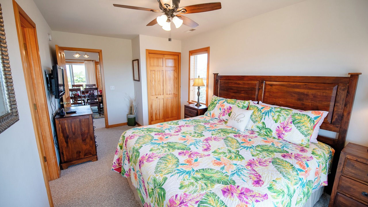 Photo of Bedroom in Waves