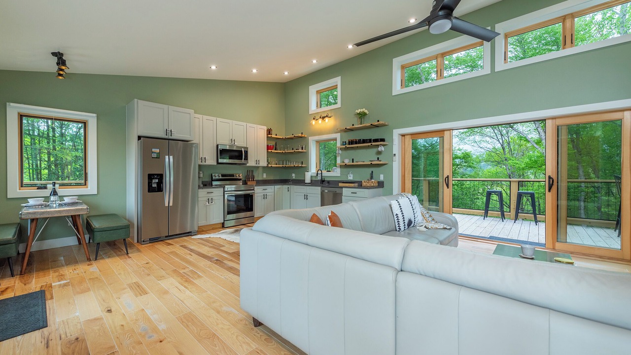 Photo of Bedroom in Spruce Pine