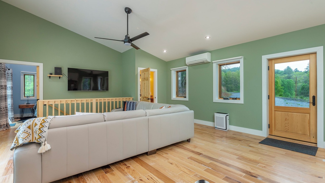 Photo of Bedroom in Spruce Pine