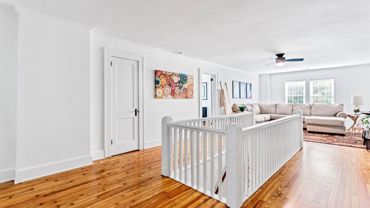 Photo of Livingroom in Albemarle