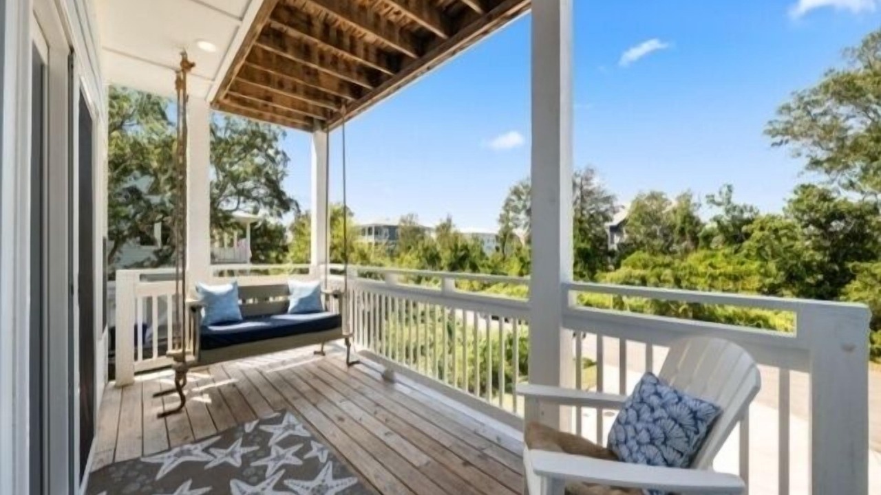 Photo of Patio Balcony in Wilmington Beach