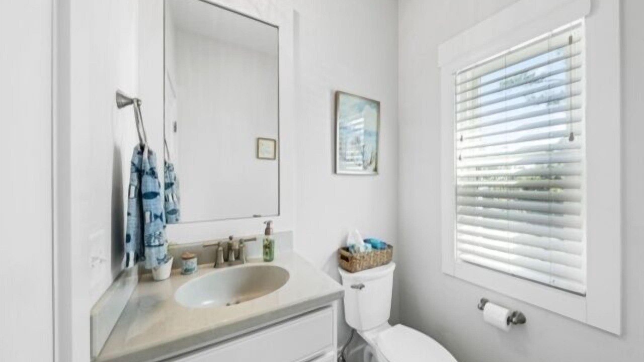 Photo of Bathroom in Wilmington Beach