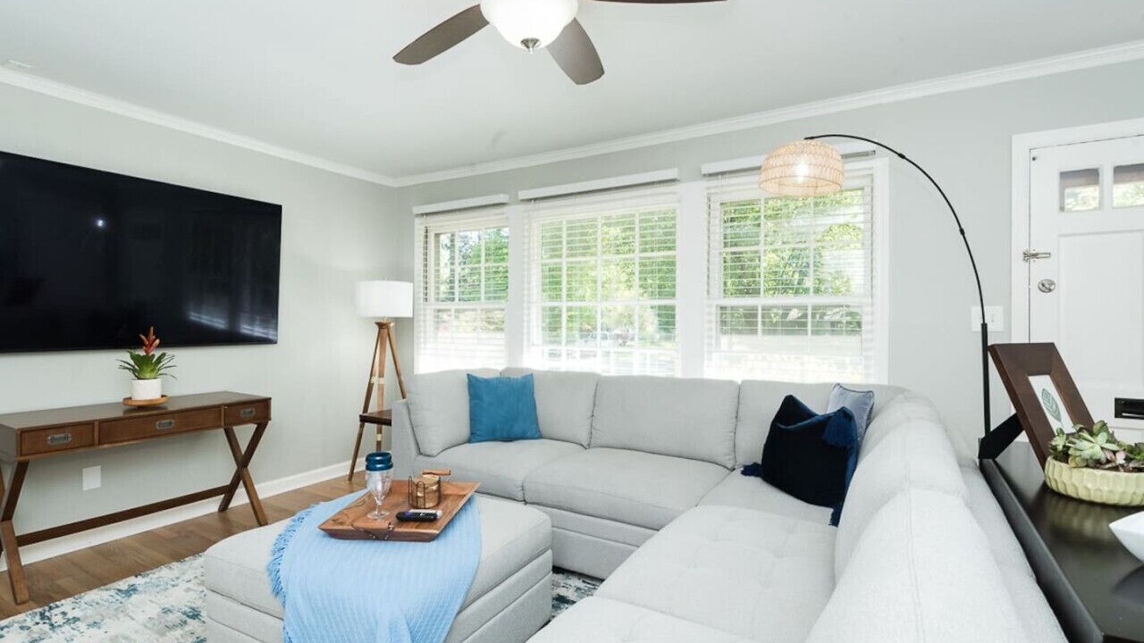 Photo of Livingroom in Cary