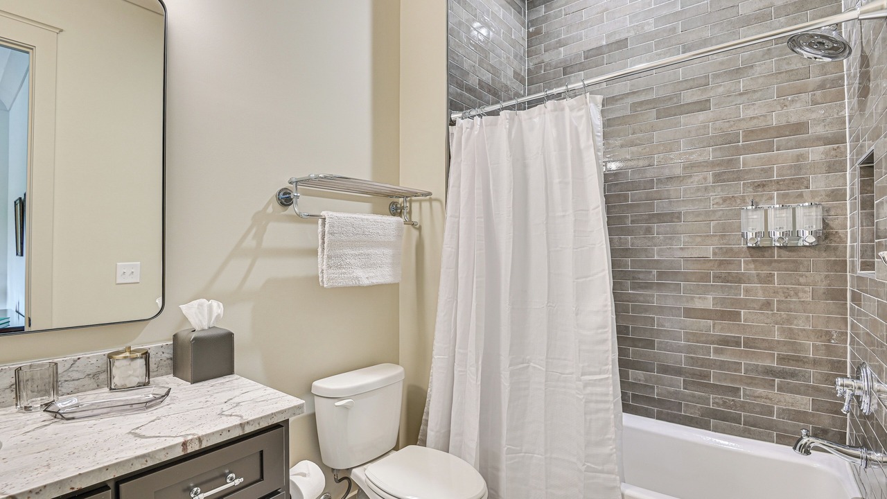 Photo of Bathroom in Belmont Historic District