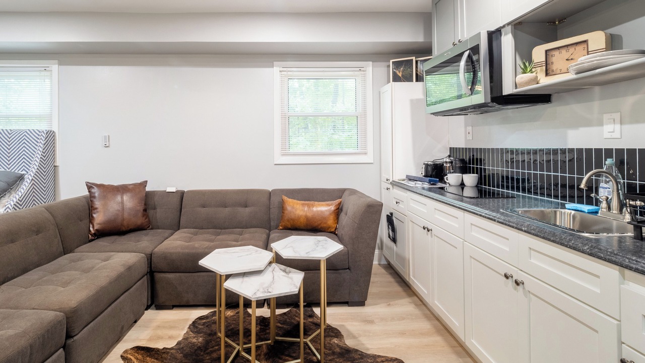 Photo of Livingroom in Chapel Hill