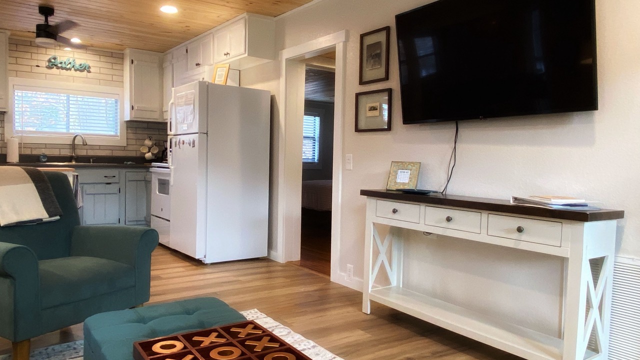Photo of Livingroom in Robbinsville