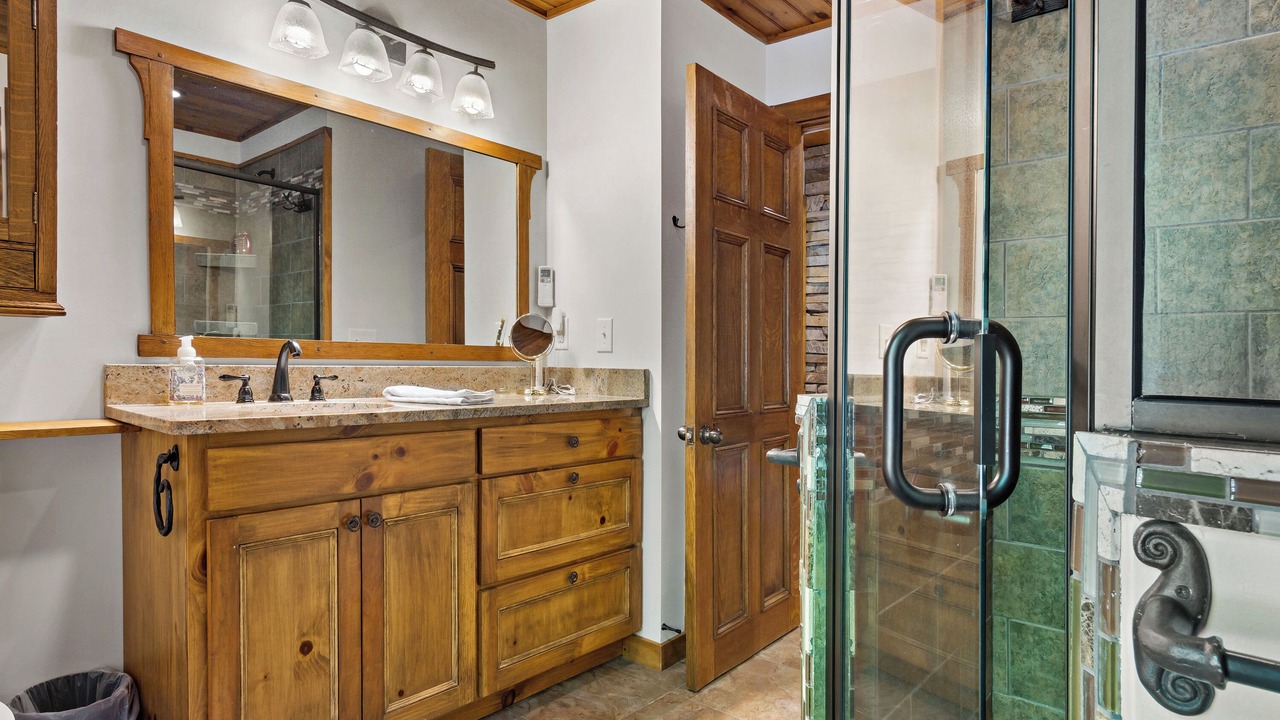 Photo of Bathroom in Vein Mountain