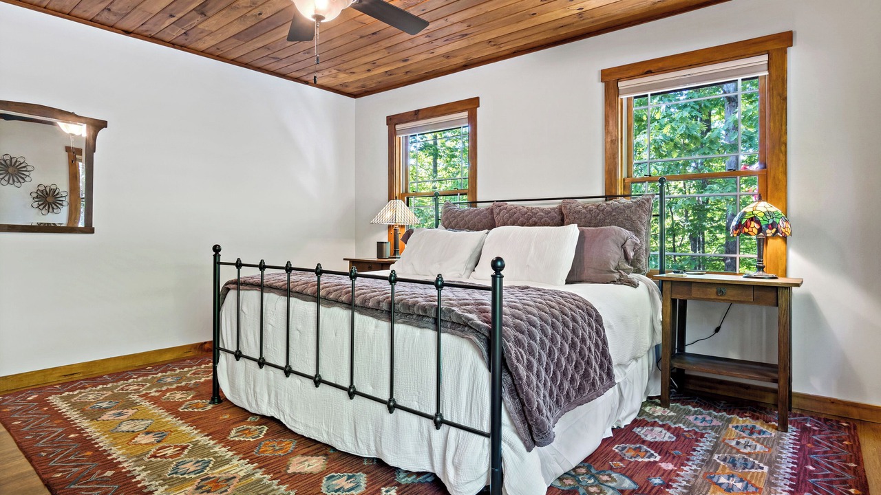 Photo of Bedroom in Vein Mountain