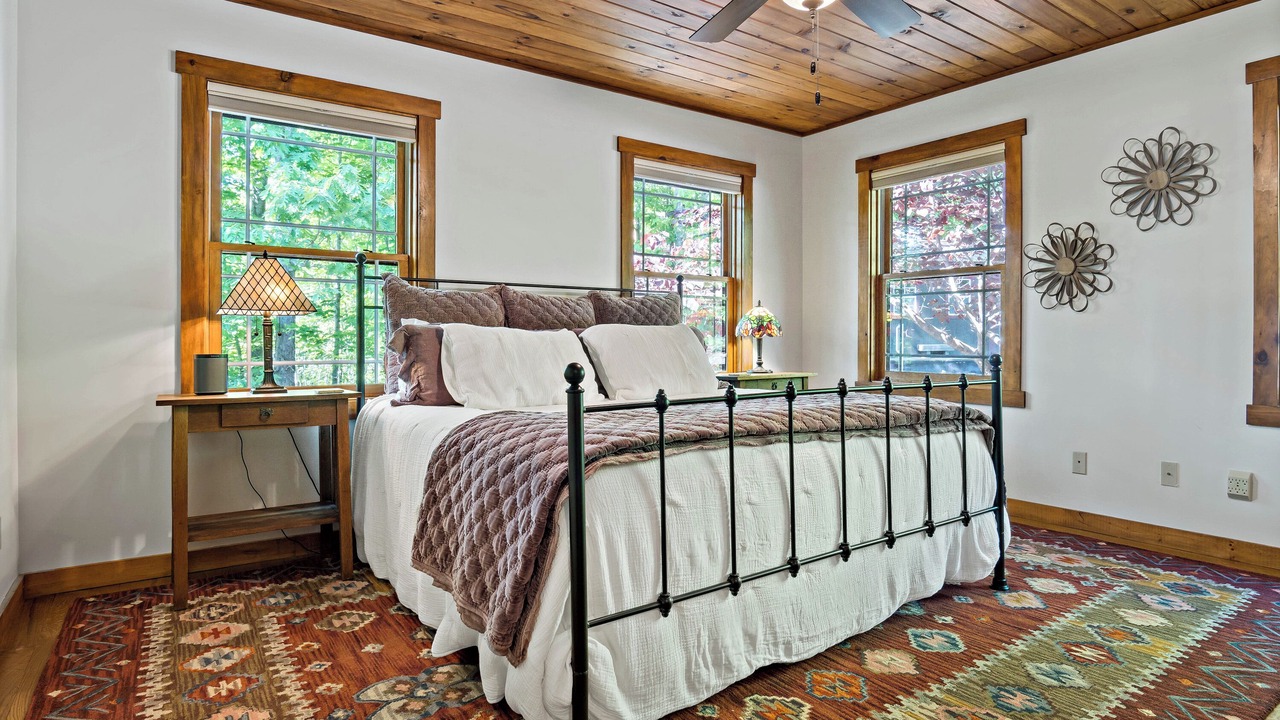 Photo of Bedroom in Vein Mountain