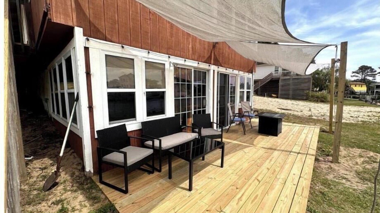 Photo of Patio Balcony in Colington Harbour