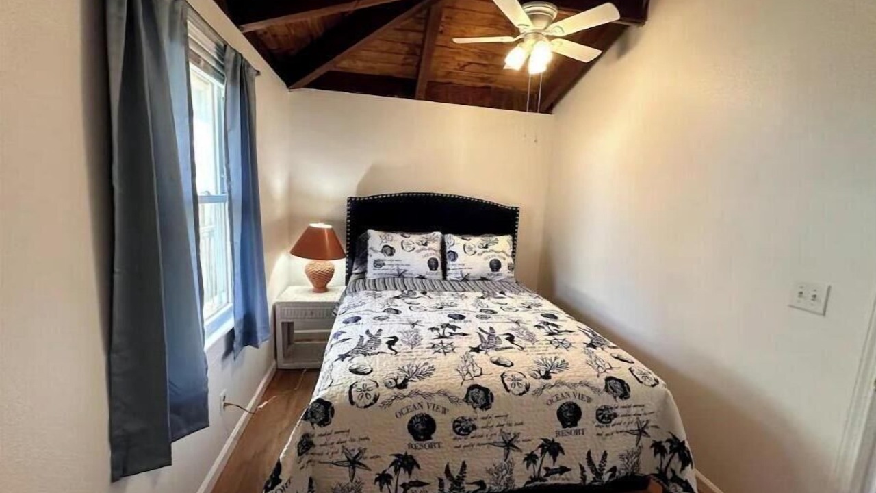 Photo of Bedroom in Colington Harbour