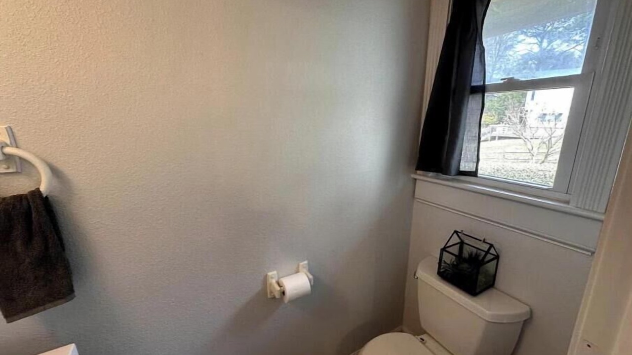 Photo of Bathroom in Colington Harbour