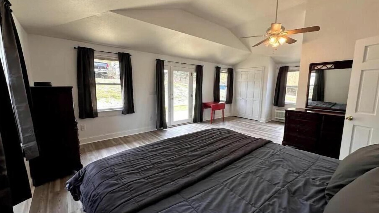 Photo of Bedroom in Colington Harbour