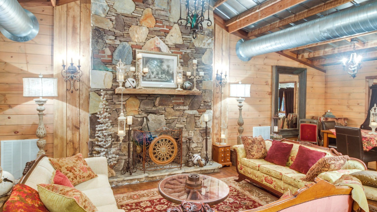 Photo of Livingroom in Lawndale