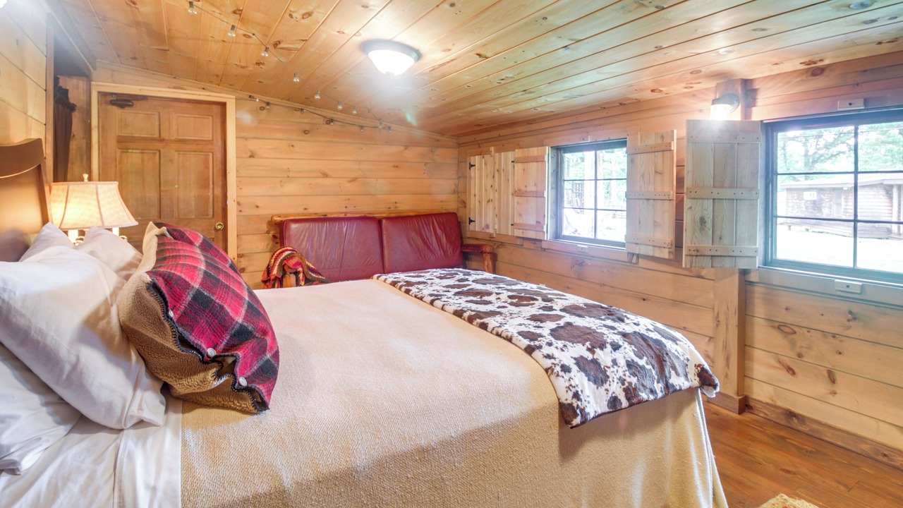 Photo of Bedroom in Lawndale