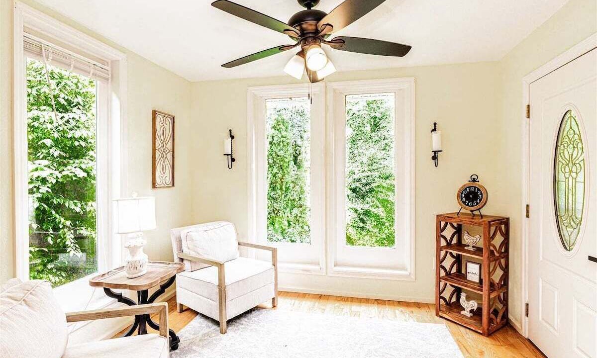 Photo of Livingroom in Bryson City