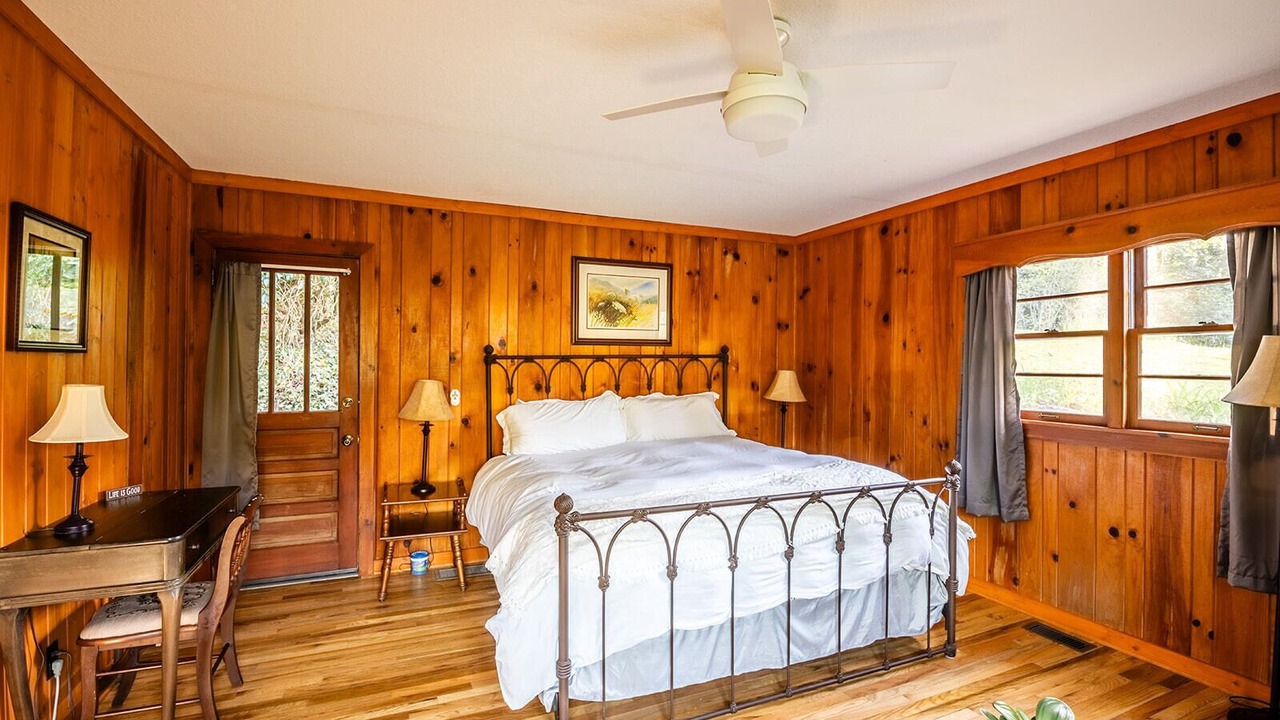 Photo of Bedroom in Highlands Hills