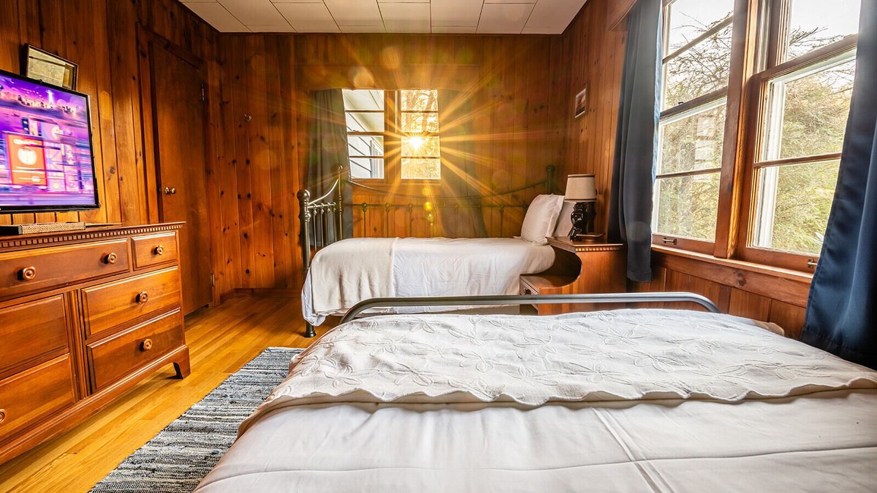Photo of Bedroom in Highlands Hills