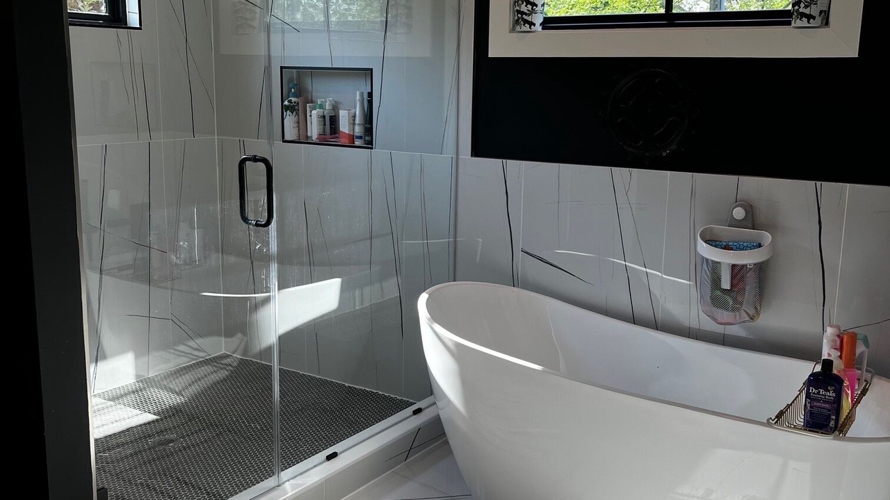 Photo of Bathroom in Villa Heights