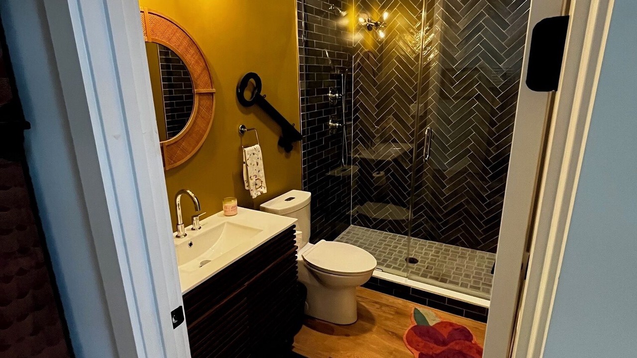Photo of Bathroom in Villa Heights