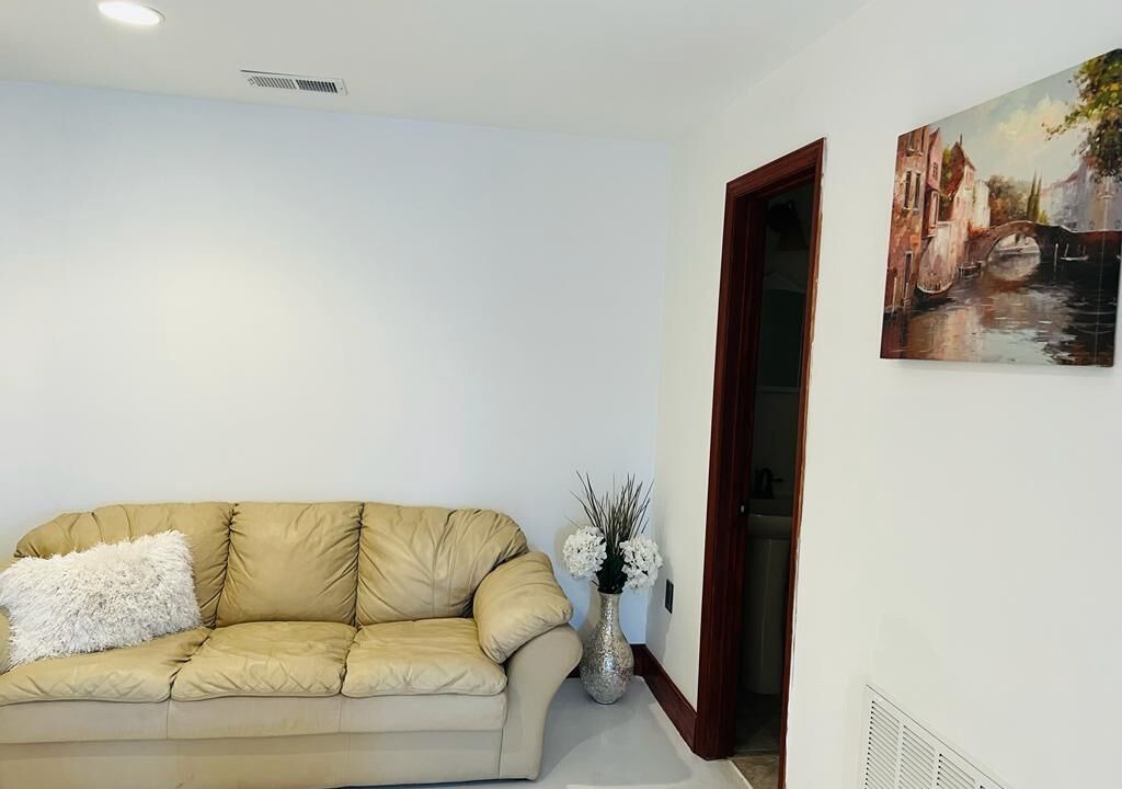 Photo of Livingroom in Valdese