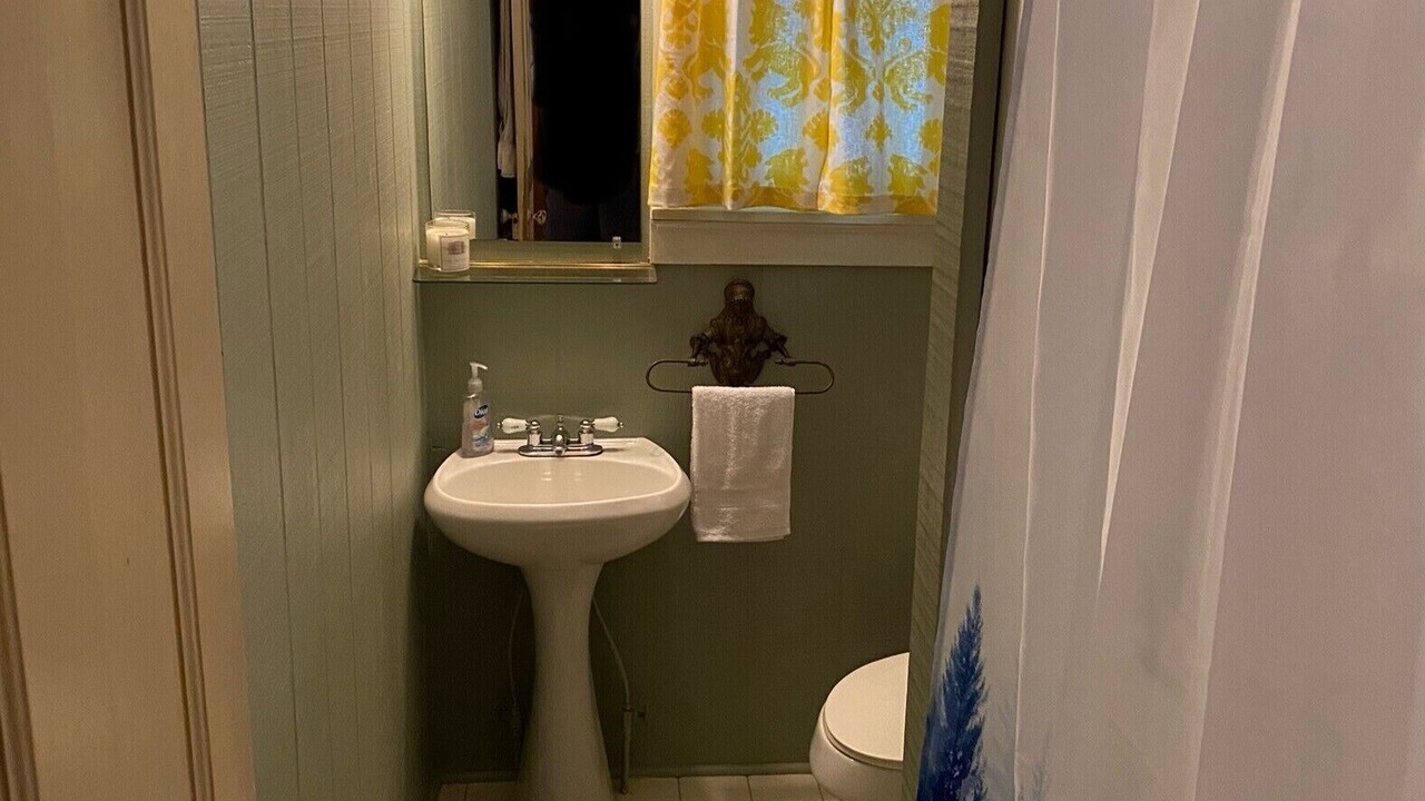 Photo of Bathroom in Unaka