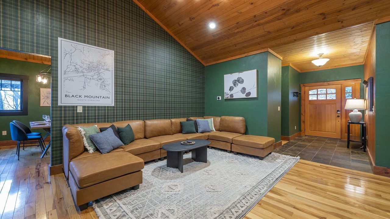 Photo of Livingroom in Laurel Ridge