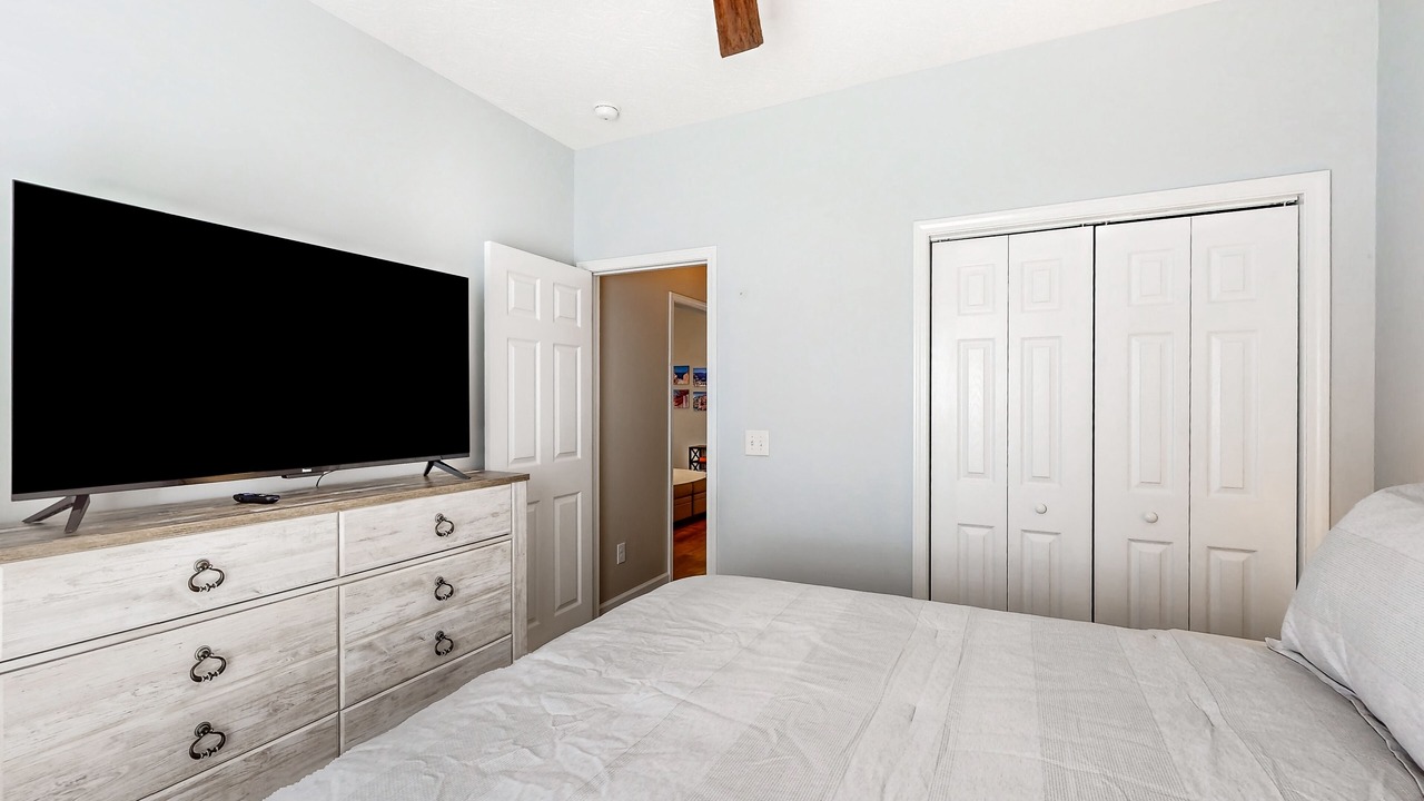 Photo of Bedroom in Calabash