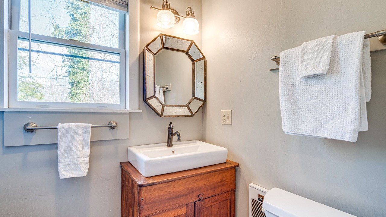 Photo of Bathroom in Hendersonville