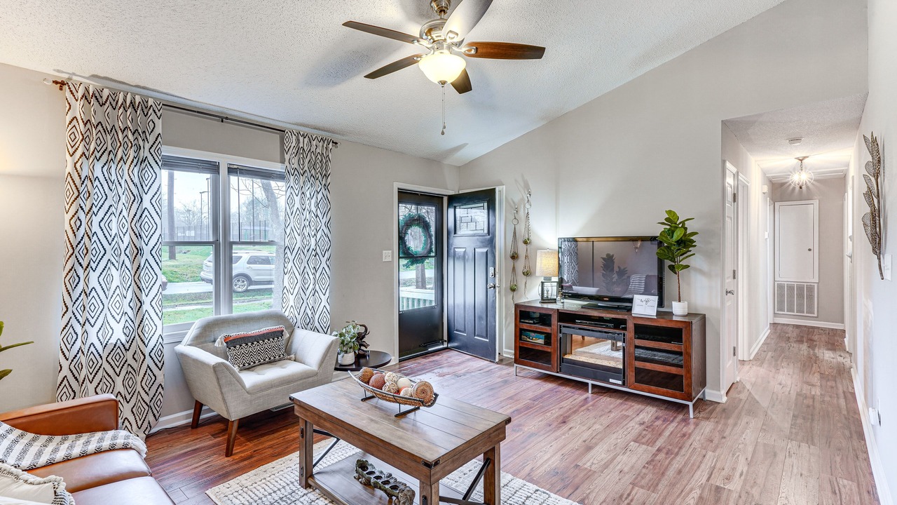 Photo of Livingroom in Mebane