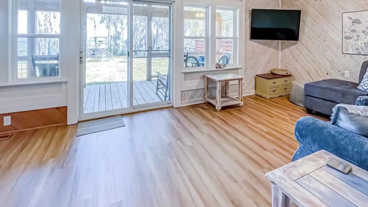 Photo of Livingroom in Lake Waccamaw