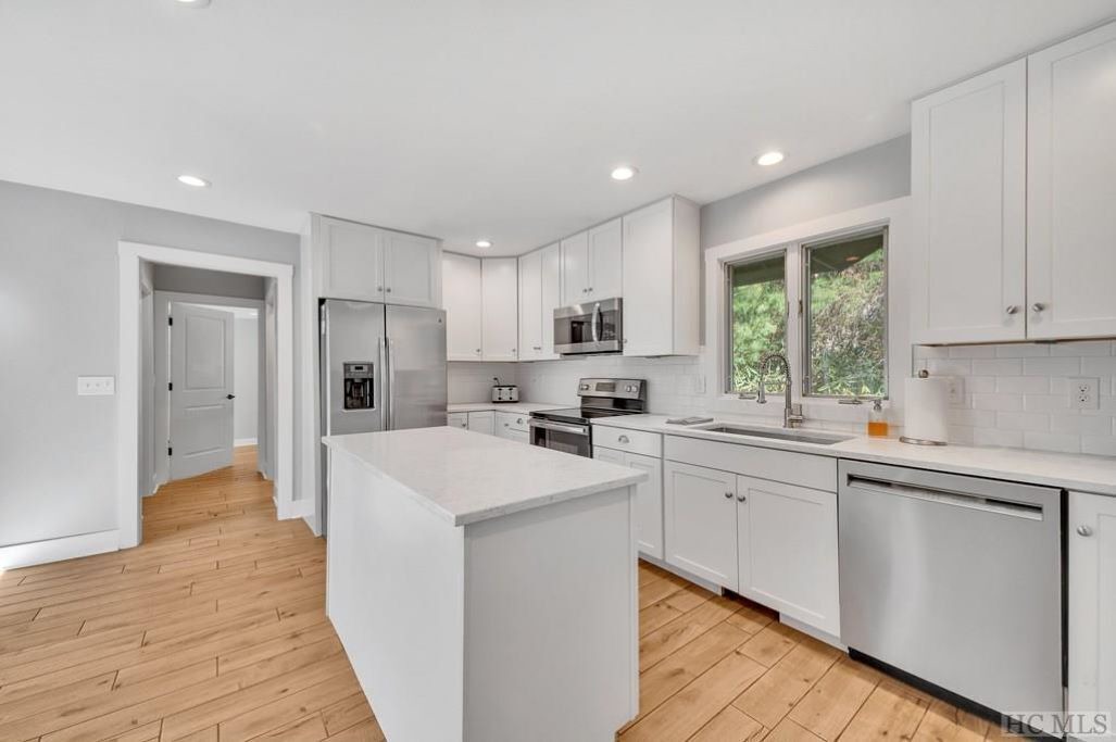 Photo of Kitchen in Lake Toxaway