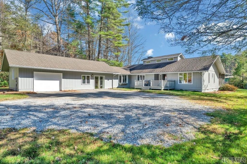Photo of Outdoor in Lake Toxaway