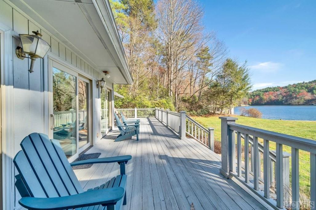 Photo of Patio Balcony in Lake Toxaway