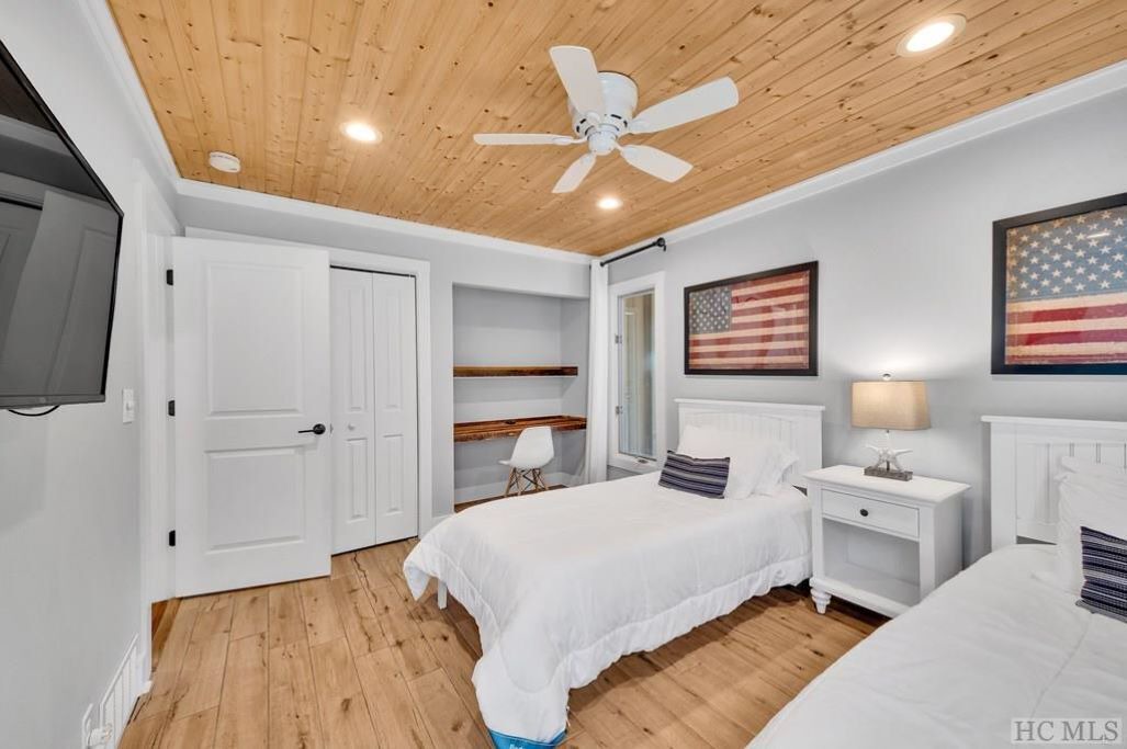 Photo of Bedroom in Lake Toxaway