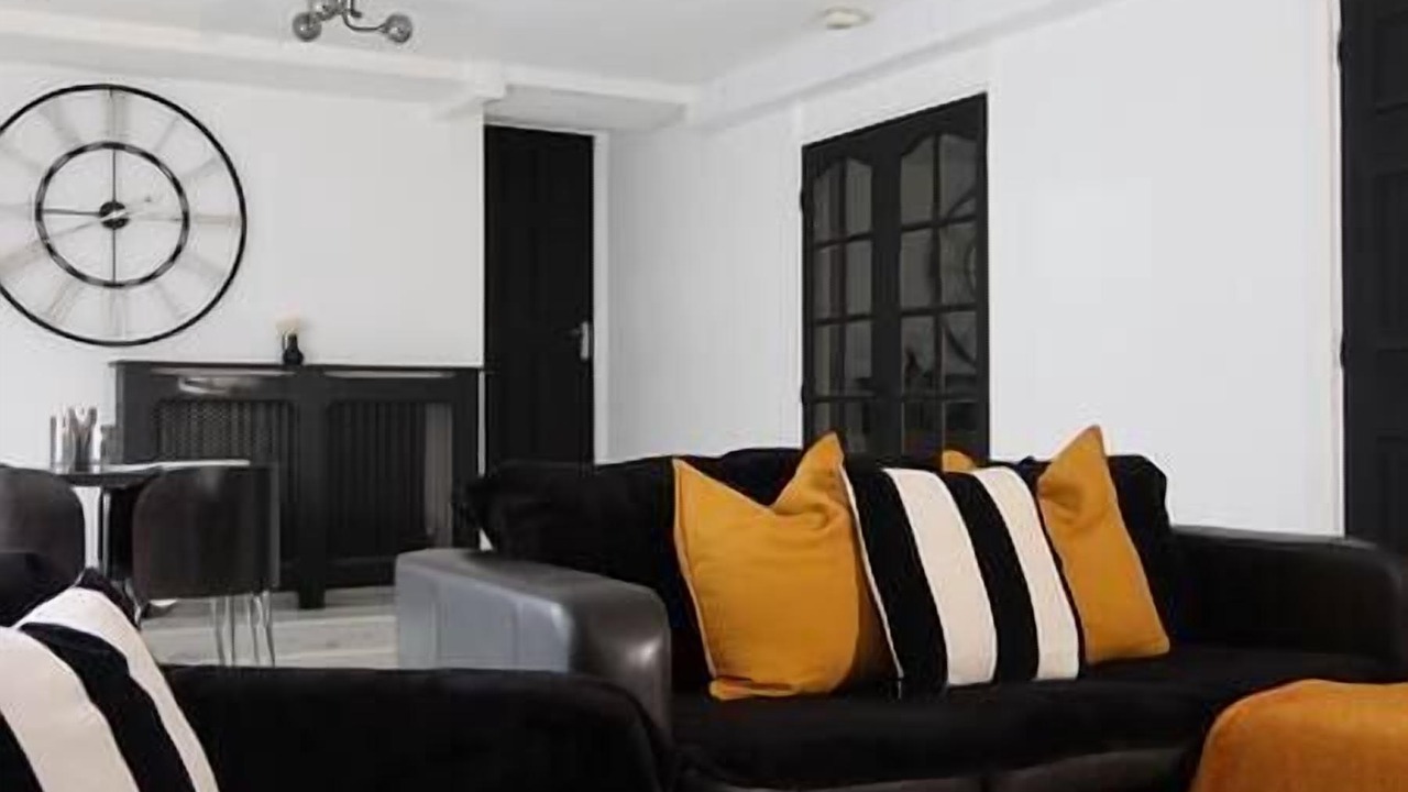 Photo of Livingroom in Newcastle-upon-Tyne