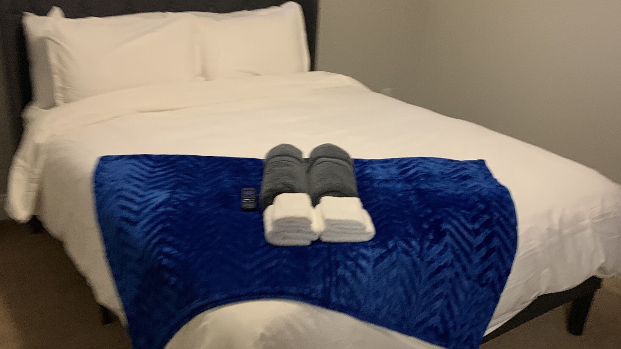 Photo of Bedroom in Villa Heights