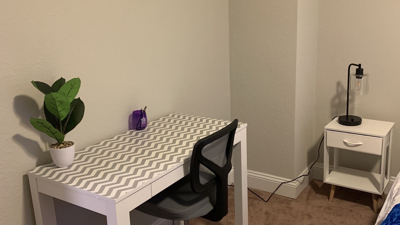 Photo of Bedroom in Villa Heights