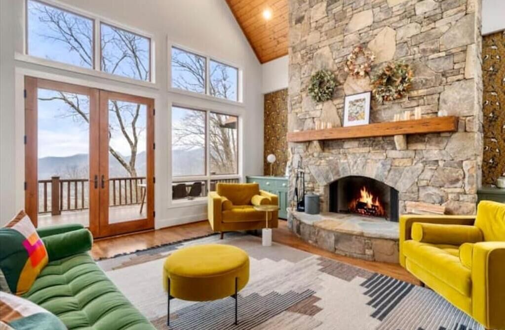 Photo of Livingroom in Bear Lake Reserve