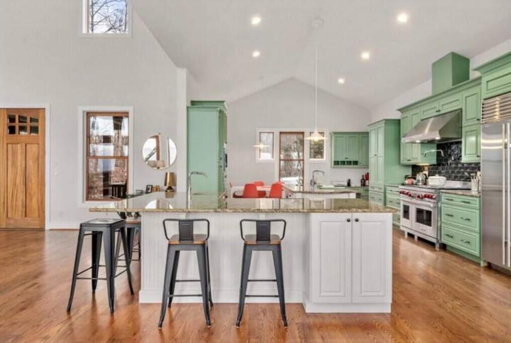 Photo of Kitchen in Bear Lake Reserve