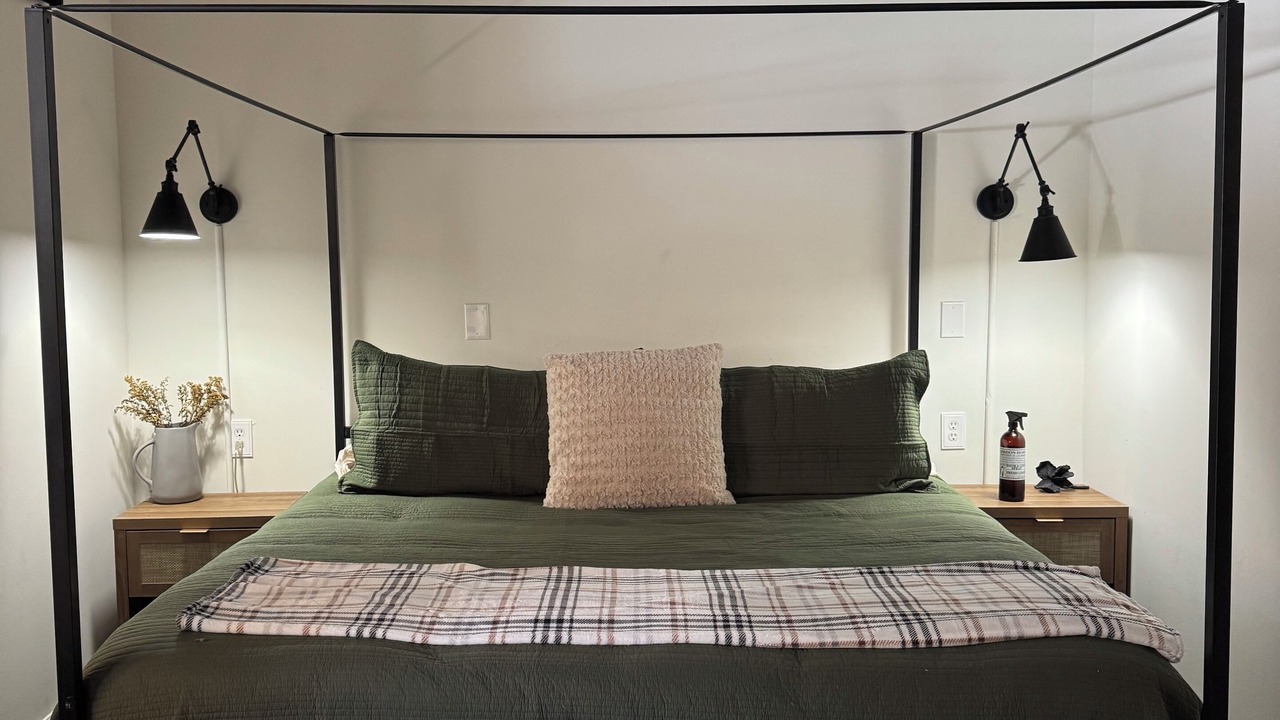 Photo of Bedroom in Belmont Historic District