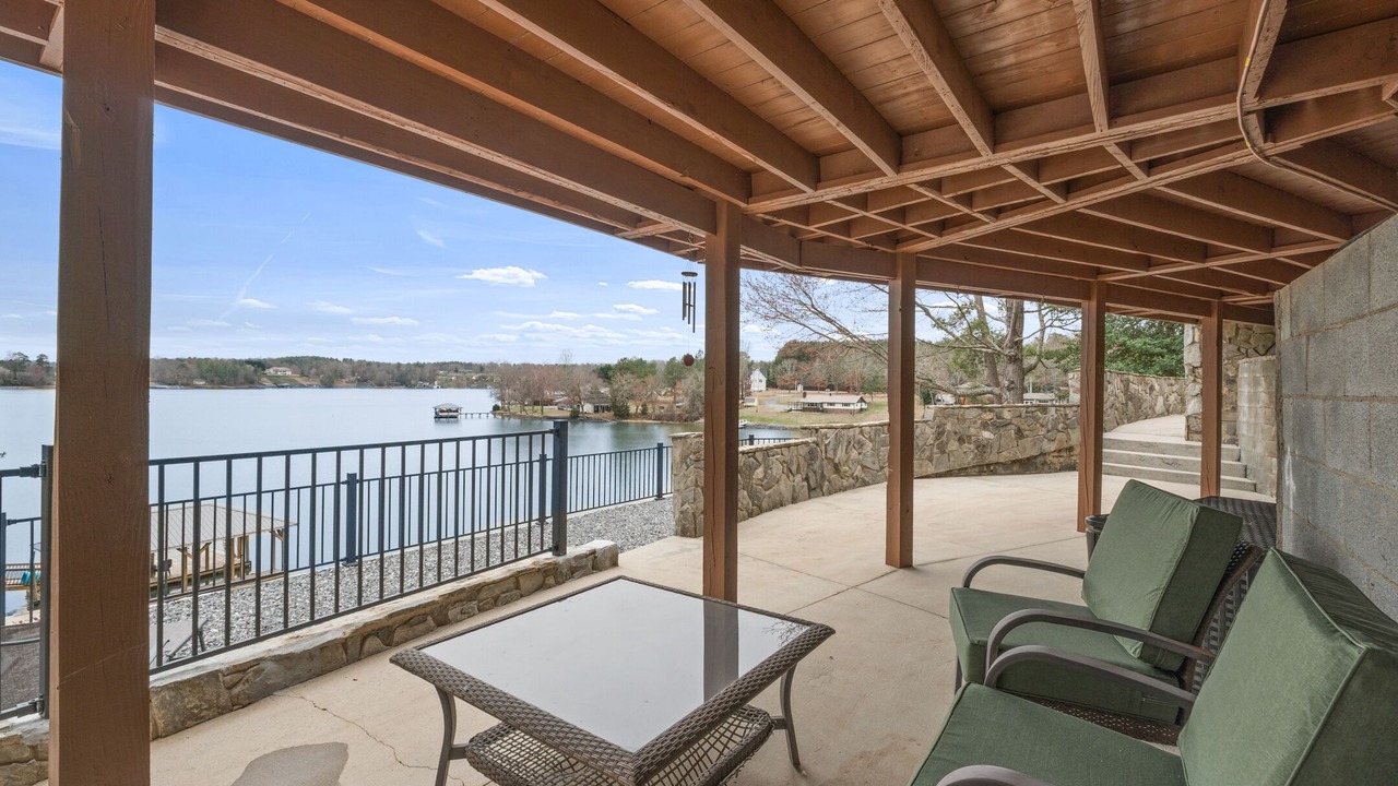 Photo of Patio Balcony in Taylorsville