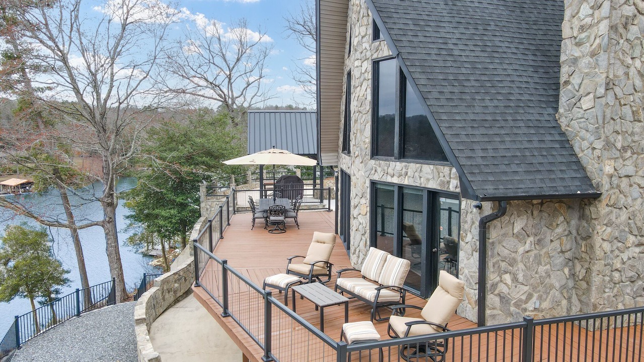 Photo of Patio Balcony in Taylorsville