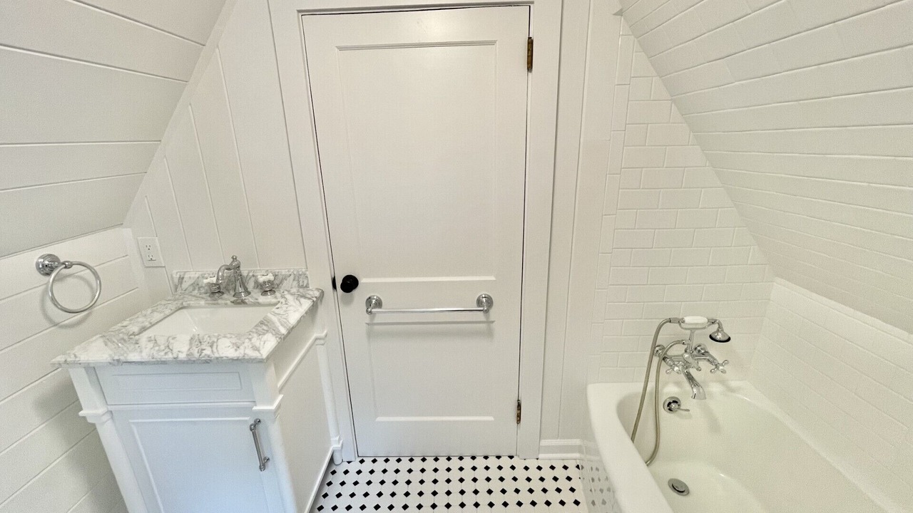 Photo of Bathroom in Highlands