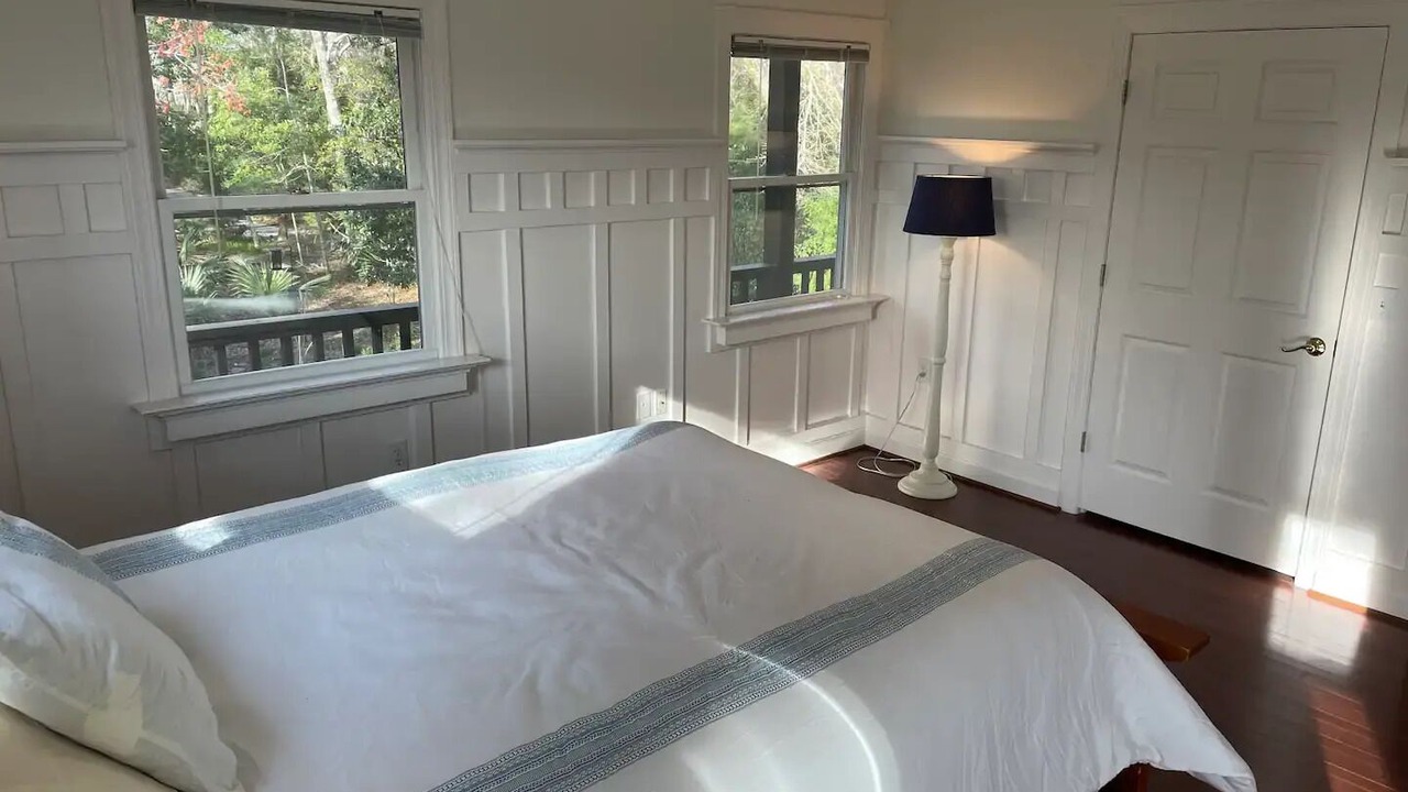 Photo of Bedroom in St. James
