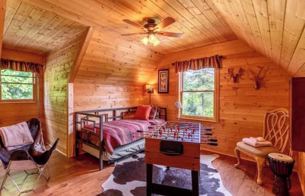 Photo of Bedroom in Purlear