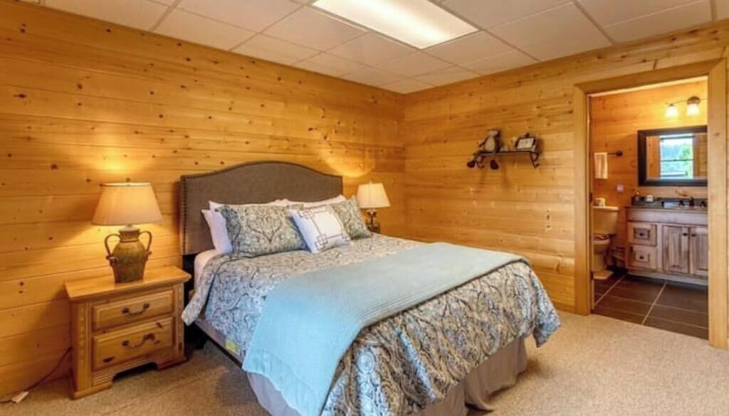 Photo of Bedroom in Purlear